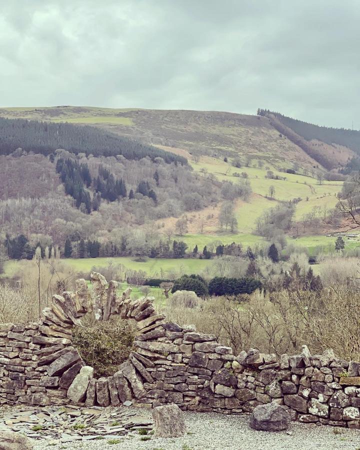 The Cowshed Bed & Breakfast Llangollen Bagian luar foto