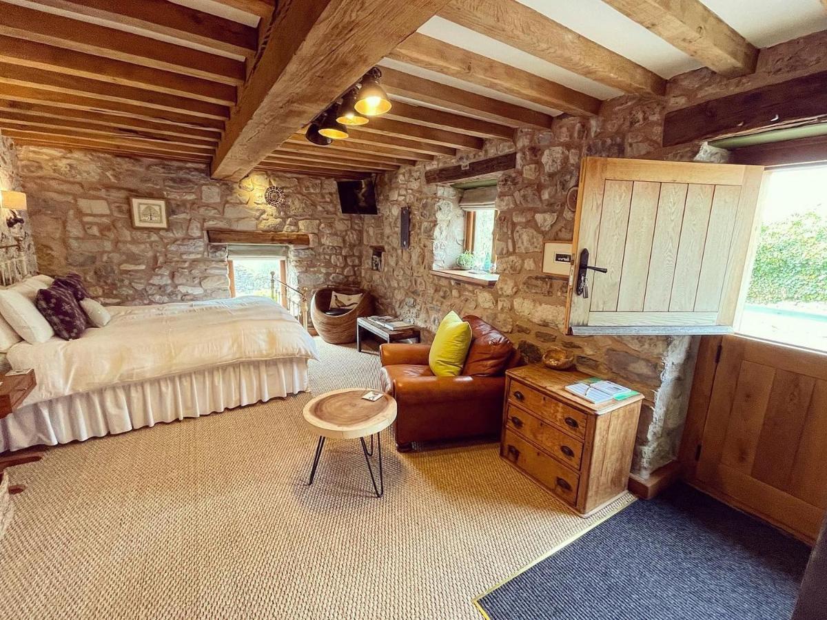 The Cowshed Bed & Breakfast Llangollen Bagian luar foto