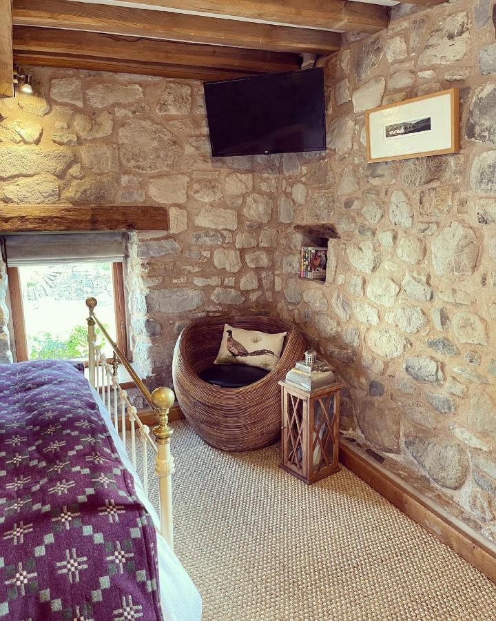 The Cowshed Bed & Breakfast Llangollen Bagian luar foto