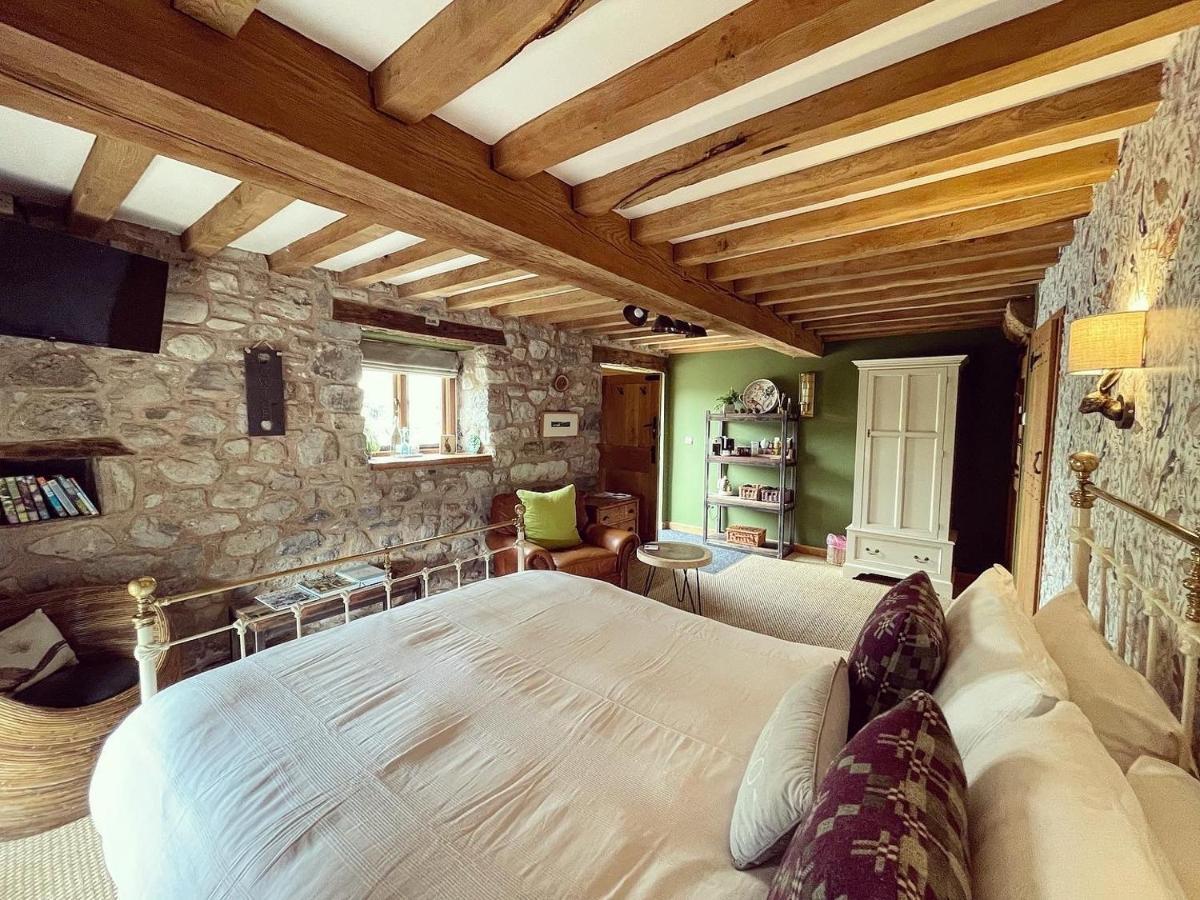 The Cowshed Bed & Breakfast Llangollen Bagian luar foto