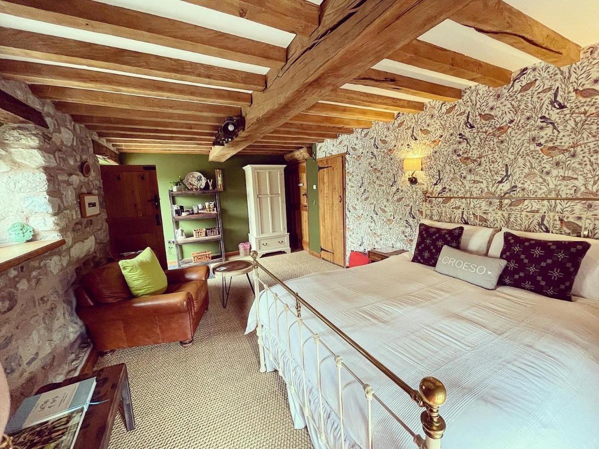 The Cowshed Bed & Breakfast Llangollen Bagian luar foto