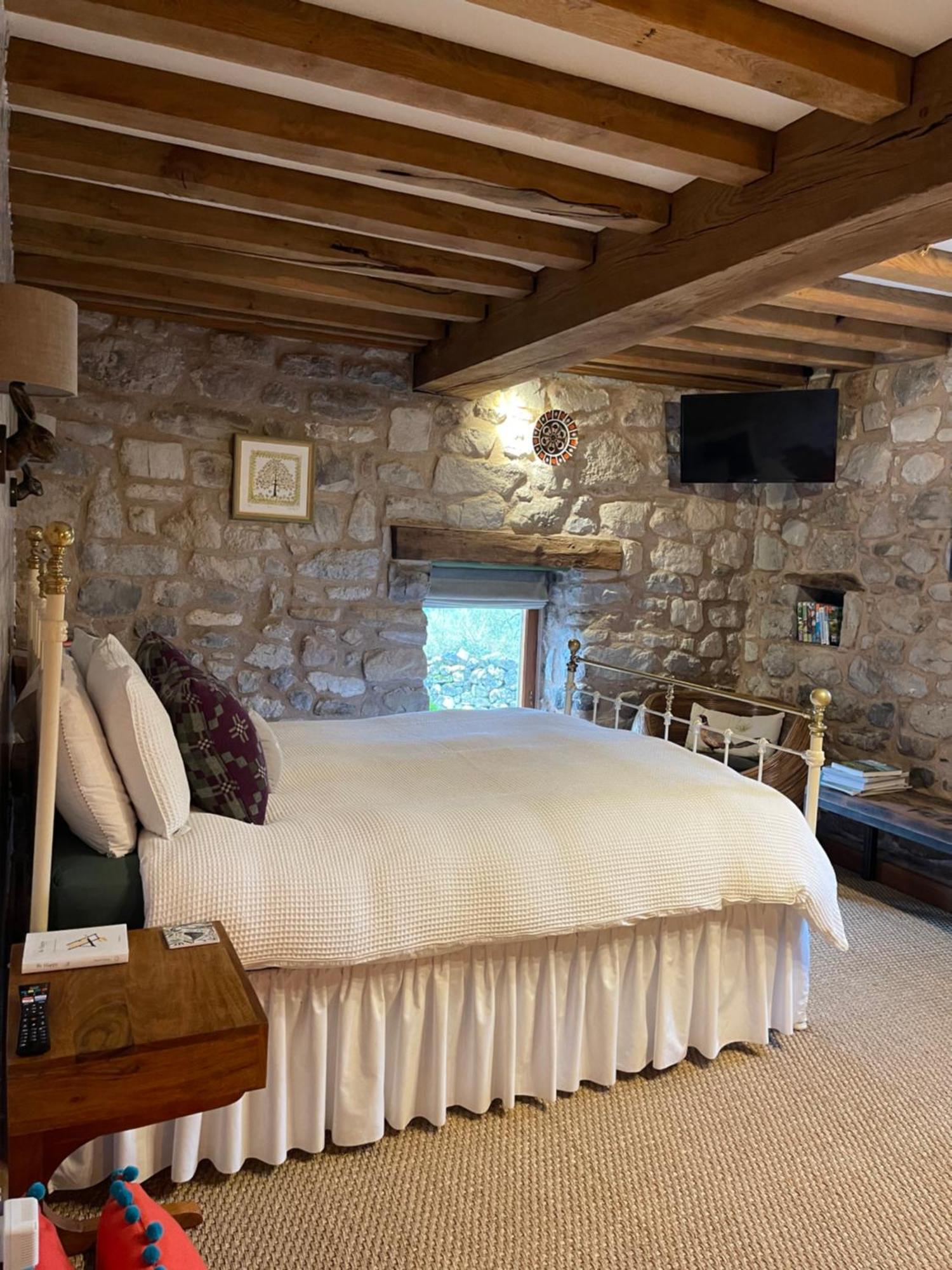 The Cowshed Bed & Breakfast Llangollen Bagian luar foto