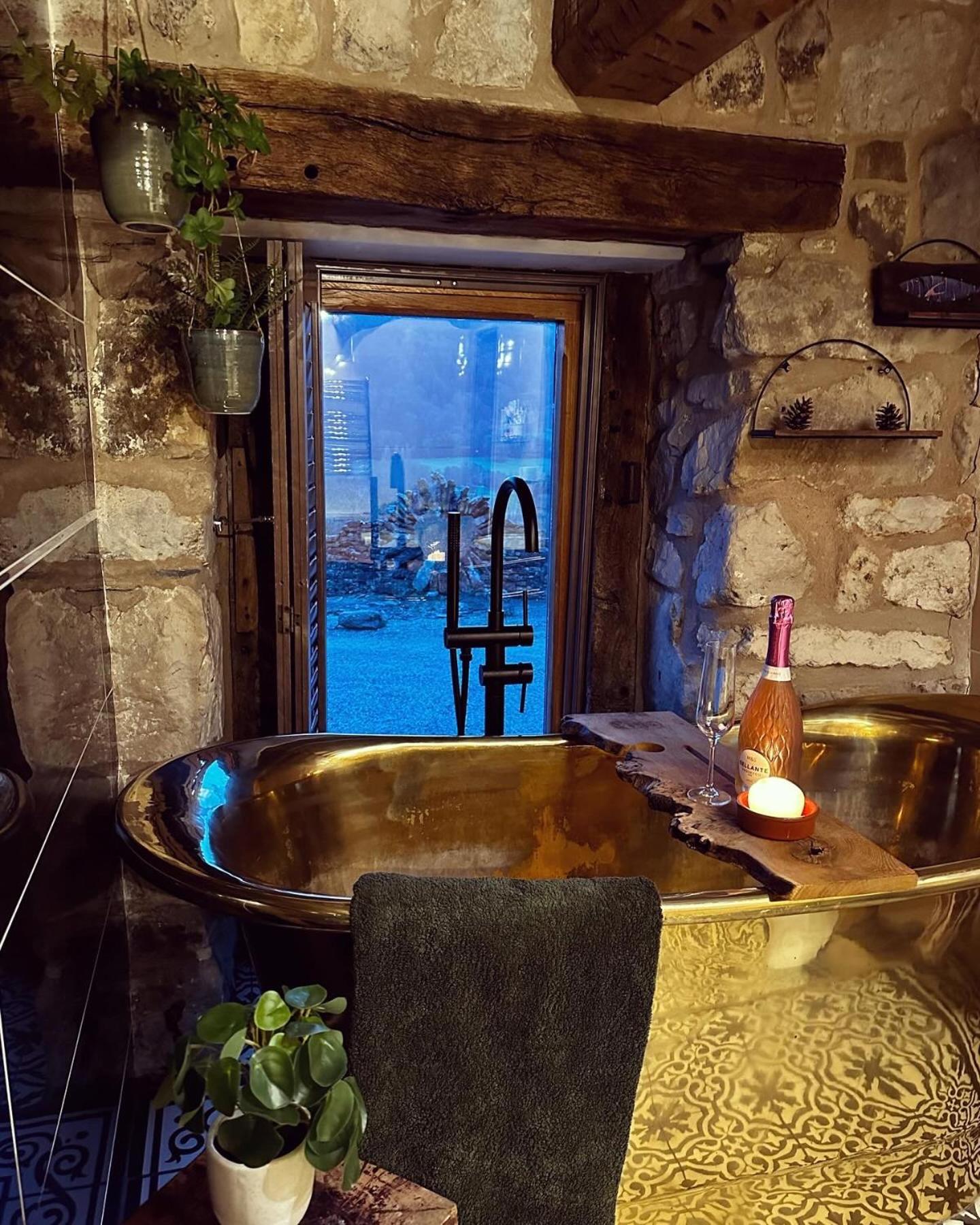 The Cowshed Bed & Breakfast Llangollen Bagian luar foto