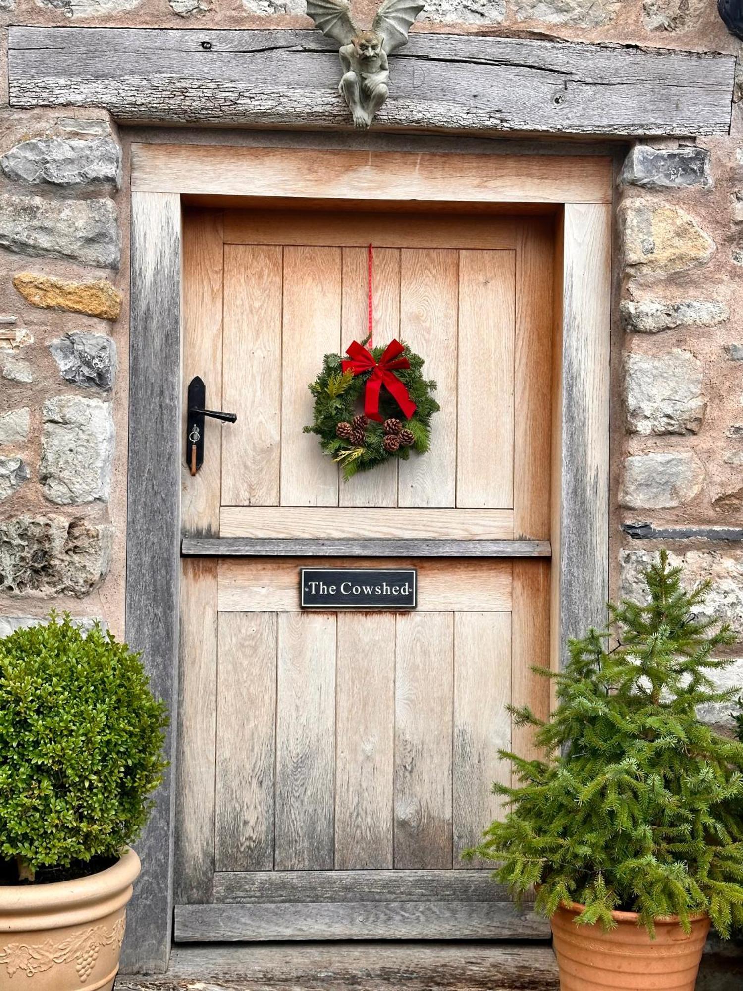 The Cowshed Bed & Breakfast Llangollen Bagian luar foto